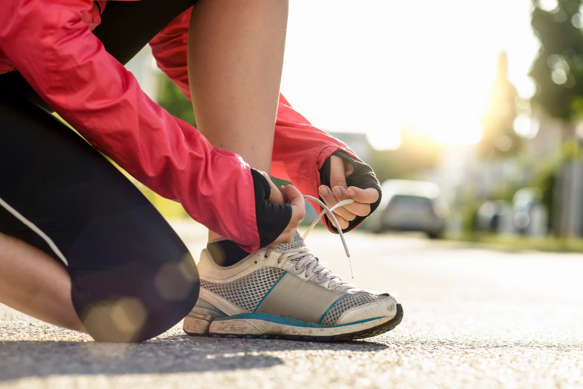 Support shoes for elderly